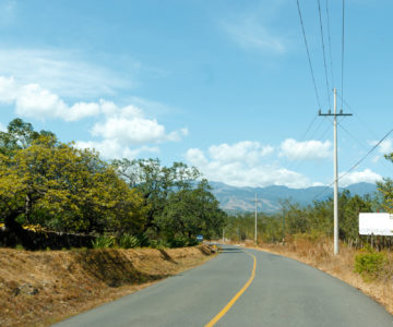 Straße in Guanacaste, Costa Rica