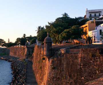 Skyline von San Juan vom Fort aus