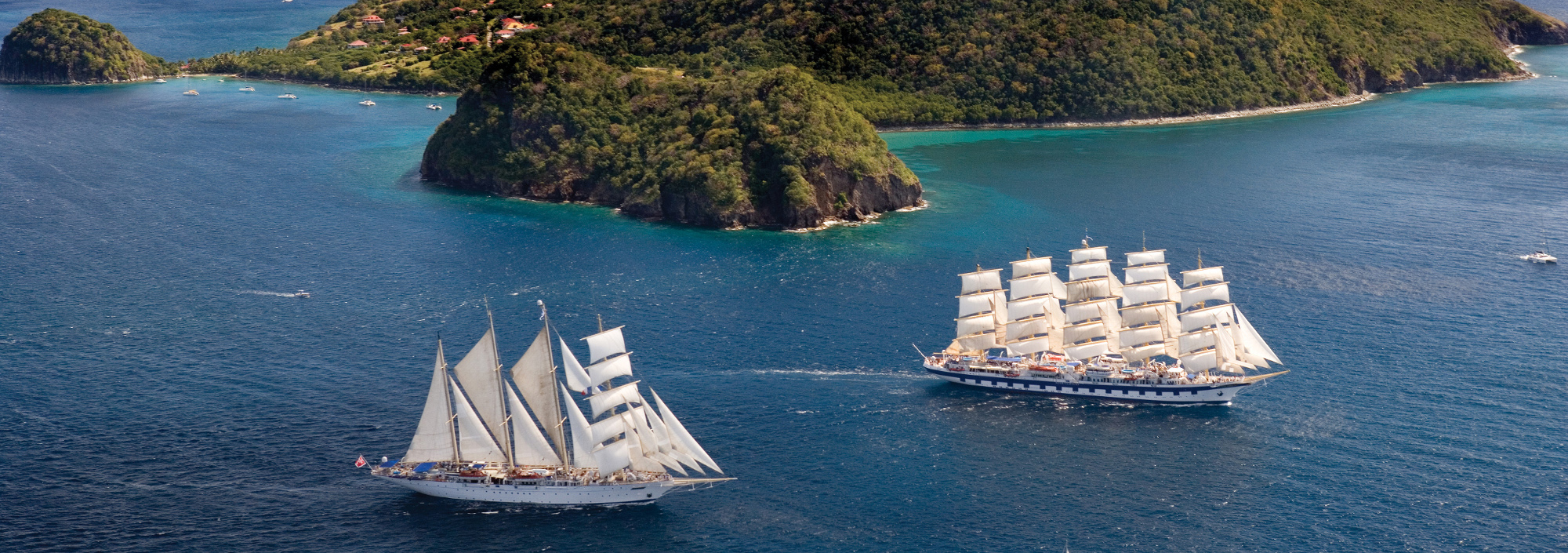 Segelboote der Star Clippers in den Kleinen Antillen