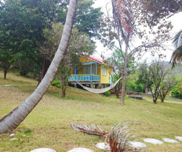 Bayaleau Cottages, Carriacou, Bungalow