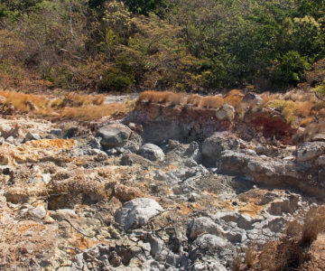 Heiße Fumarole im Nationalpark Rincón de la Vieja, Costa Rica