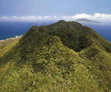 Gipfel des begrünten Vulkans The Quill auf Statia