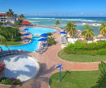 Holiday Inn Sunspree Resort, Jamaica, District Montego Bay, Poolanlage mit Blick auf das Meer