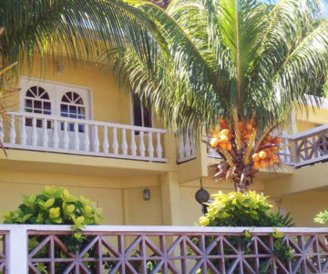 The Islanders Inn, Union Island, Belmont Bay, Aussenansicht