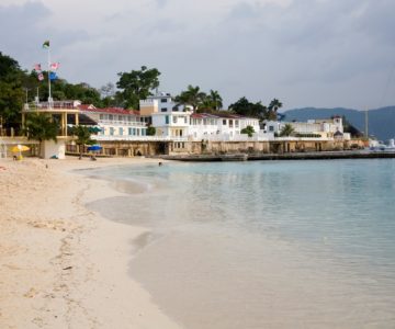 Am Hip Strip, Strand in Montego Bay, Jamaica
