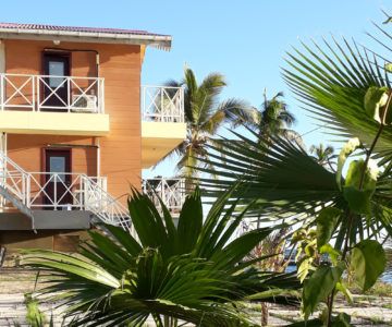Hotel Orange Bay, Statia, Oranjestad, Seitenansicht