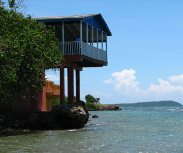 Villa du Soleil, Jamaica, Die Südküste, Veranda direkt über dem Meer