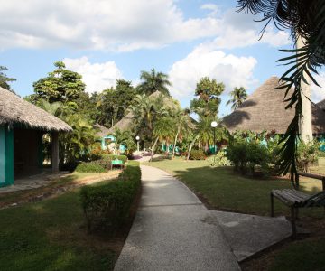 Los Caneyes, Cuba, Santa Clara, Blick auf die Cabans