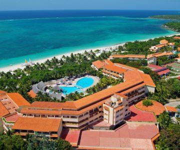 Sol Rio de Luna y Mares Resort, Cuba, Ostcuba, Playa Esmeralda, Blick auf die Anlage