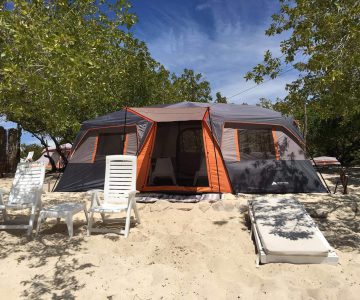 Zelten unter den Sternen, Glamping adventure on the beach, Dominikanische Republik, Pedernales, Zelt am Strand