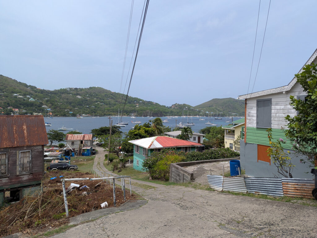 Bequia Blick von der Hamilton Church zum Port Elizabeth