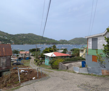 Bequia Blick von der Hamilton Church zum Port Elizabeth