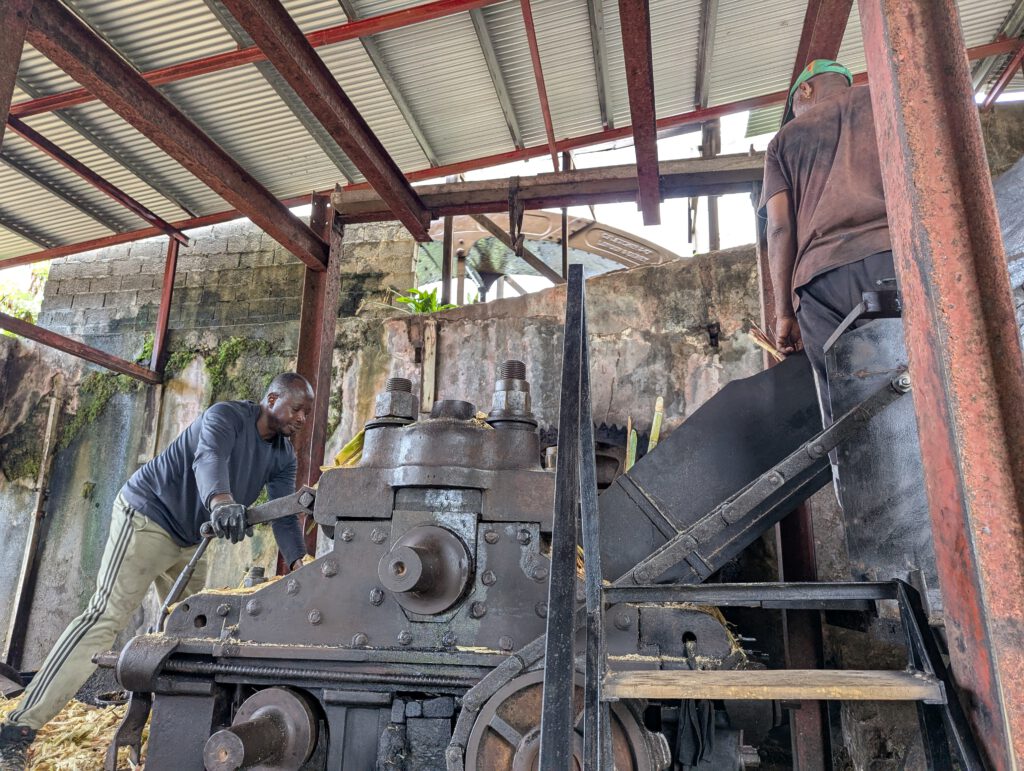 Grenada River Antoinette Estate - Rum herstellen in Handarbeit