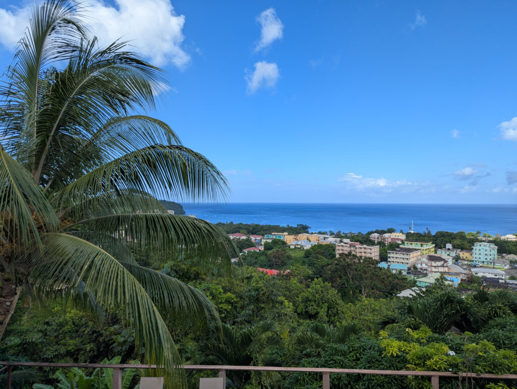 Dominica The Champs Blick auf Portsmouth